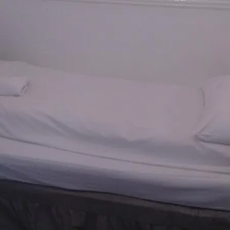 Hostel The Holyhead *